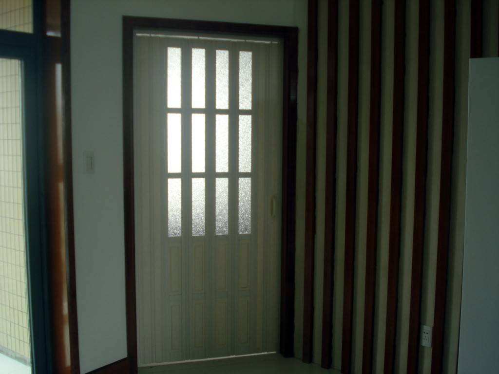 PVC折叠门